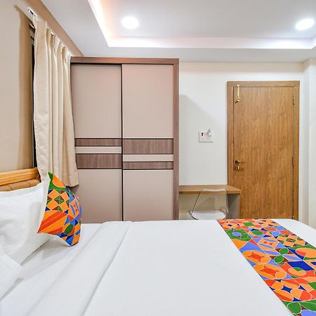 Fabhotel Seri - Nr Kims Hospital, Gachibowli Hyderabad Exteriör bild