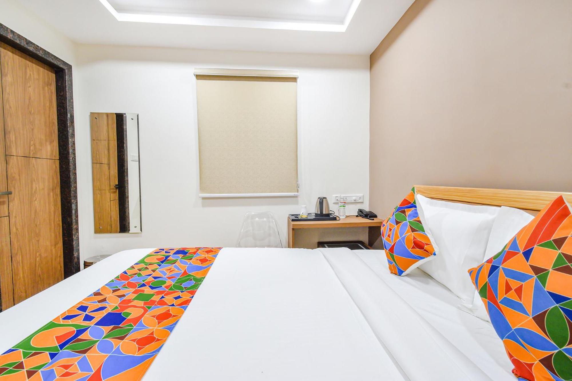 Fabhotel Seri - Nr Kims Hospital, Gachibowli Hyderabad Exteriör bild